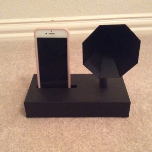Metal Phonograph Phone Holder/Speaker